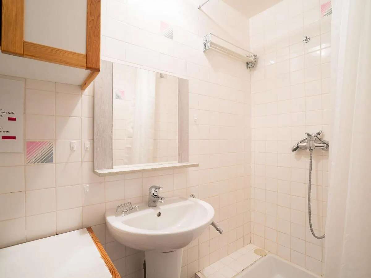 Apartment Les Lauzes C19 By Interhome Saint-Martin-de-Belleville