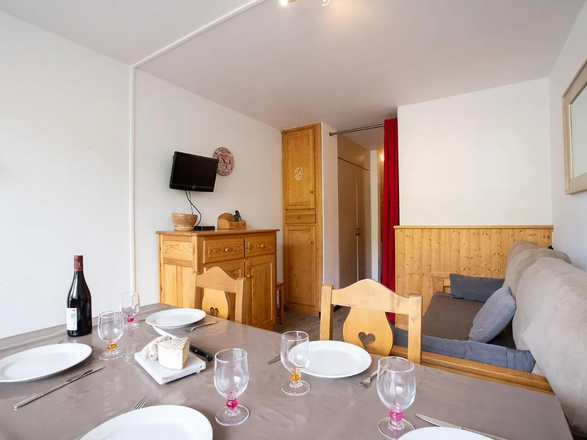 Apartment Les Lauzes C19 By Interhome Saint-Martin-de-Belleville