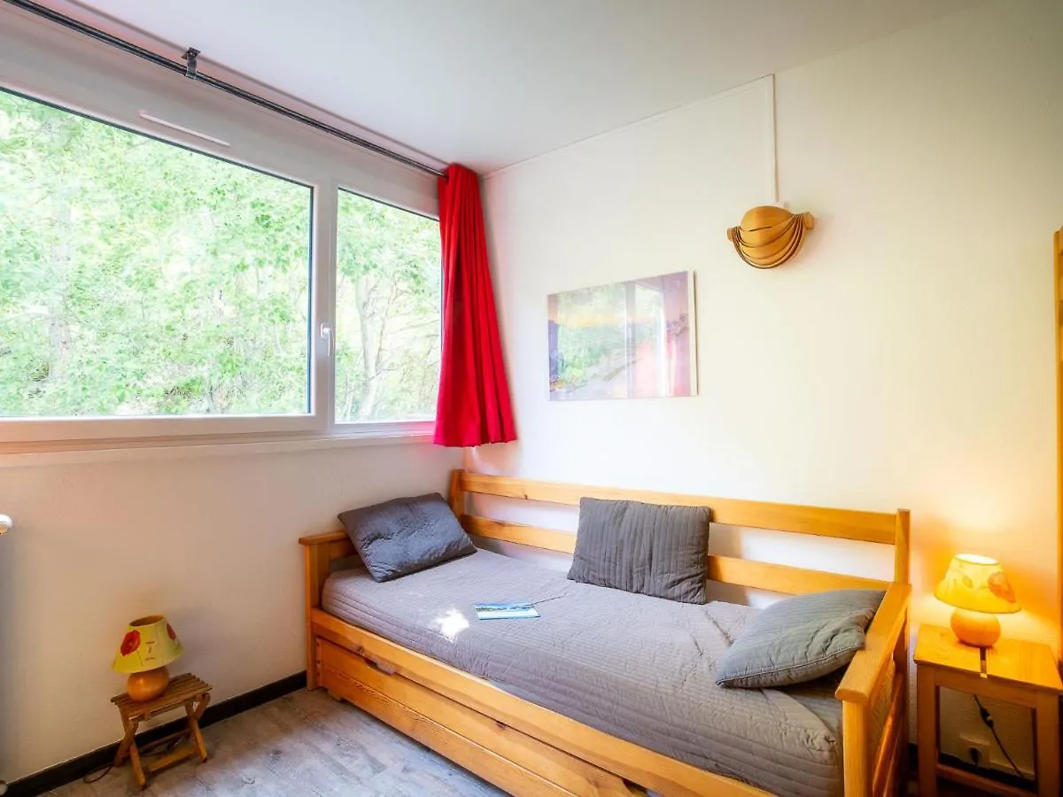 Apartment Les Lauzes C19 By Interhome Saint-Martin-de-Belleville